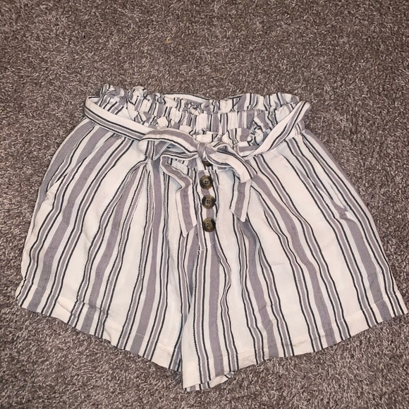 Pants - american eagle flowy shorts